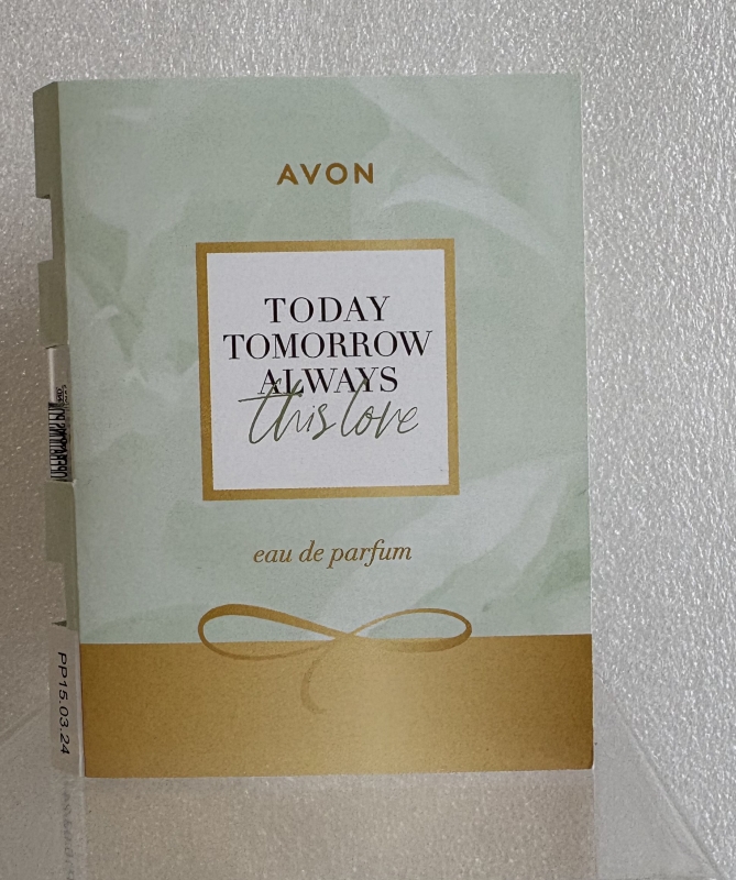 AVON TTA THIS LOVE für Sie EdP Spray / Karte mit Duftprobe